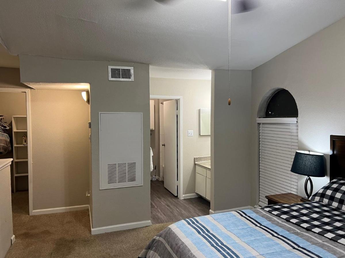 Beautiful 1-Bedroom Townhome With Nice Amenities Houston Buitenkant foto